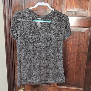 Avia Black and Gray Leopard Print Women's Short Sleeve Top